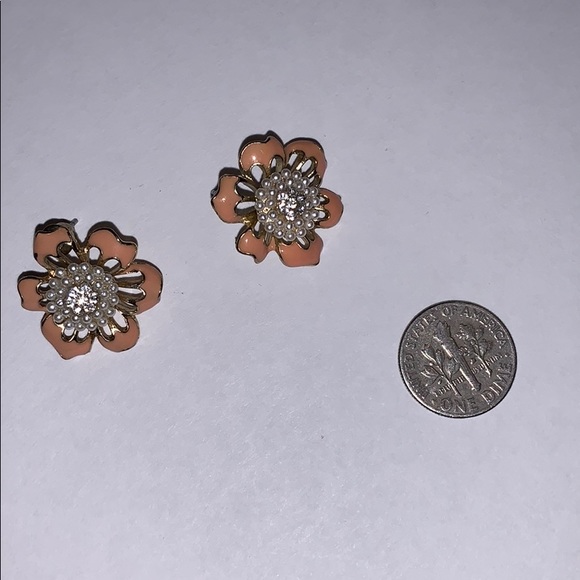 Pink pearl earrings - Picture 2 of 2